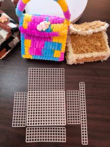 ชุดDIY ปักกระเป๋าแผ่นเฟรมใบเล็ก แบบฝาเต็ม ไหมอูด้ง มีอุปกรณ์ครบพร้อมคลิปวิดิโอดูวิธีทำ สุดคุ้ม #DIY#เย็บปักถักร้อย#ฮิตติดกระแส#ปักครอสติส#plastic canvas