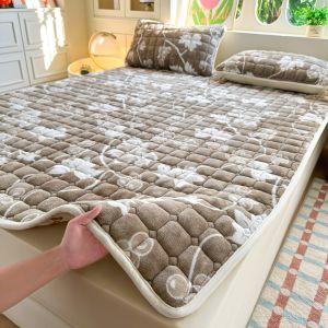 Fitted Velvet Bed Sheet Cover Flannel Thicken Mattress Topper With Elastic Fixed Straps in 4Corners