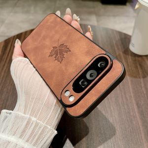 for Google 9A Case Fashion Maple Leaves PU Leather Case for Google 8 7 9 Pro XL Pixel 8A 7A Soft Shockproof Lanyard Chain Cover
