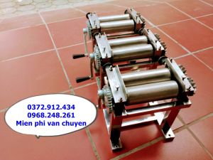 Máy cán mực quay tay sử dụng nhiều trong cán mực trâu bò khô