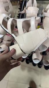 2025 New Versatile Chunky Heel Outdoor Mom Shoes With Velcro Peep-Toe Hollow Design Fashionable Roman Sandals Plus Size