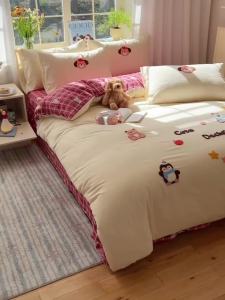 Super Soft Cute Cartoon Towel Embroidered Four-Piece Set Solid Color Washed Cotton Simple Student Duvet Cover Bed Sheet Three-Piece Set LZD