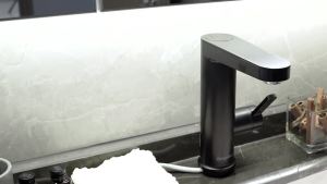 Briwellna Electric Water Heater Hot Water Faucet 2 in 1 Basin Tap Tankless Geyser 220V Instant Water Heater Faucet For Home well