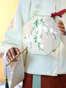 Circular fan double-sided embroidery ancient style fan Suzhou embroidery Chinese style childrens small round fan dance fan