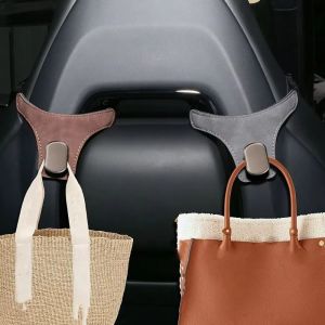 SIQIN 2Pcs มองไม่เห็น ตะขอหลังเบาะรถยนต์ หนังขนฟลิป แขวน ที่เก็บของในรถ ทนทาน รับน้ำหนักได้ดี ที่แขวนพนักพิงศีรษะอัตโนมัติ ที่เก็บของด้านหลังเบาะ