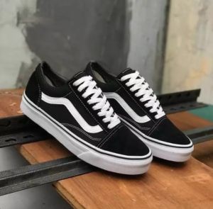sepatu casual olah raga pria & wanita keren murah terbaru distro bisa cod