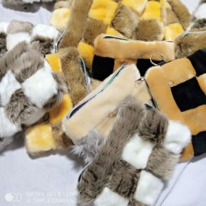 Dompet Kosmetik Bulu Korea Terbaru