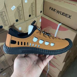 Sandals 2023 Summer and Autumn New Mens Casual Hollow Breathable Leather Shoes Soft Bottom Closed Toe Beach Mens Shoes Hole Shoes ㏇L0529