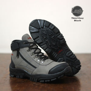 Sepatu Safety Boots Pria Safety Touring Bikers Lavio Thief Terlaris Ujung Besi