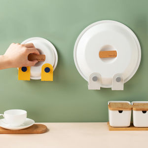 Yemi_Q ชั้นวางฝาหม้อแฟชั่นติดผนัง ชั้นวางเขียงแบบไม่ต้องเจาะ ชั้นวางหม้อแบบแขวน ชั้นเก็บของติดผนังในครัว ตะขอเกี่ยว พร้อมส่ง