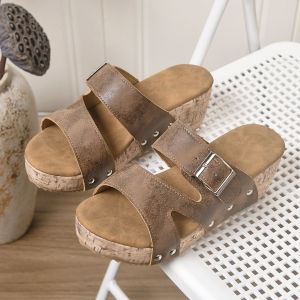 Free Shipping Plus-Size Platform Sandals For Women Featuring A Thick Sole Open-Toe Design And A Lightweight Style