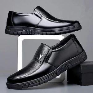 Men‘s Leather Shoes Loafers Soft Bottom Slip On Business Casual Shoes Classic Breathable Mens Shoes