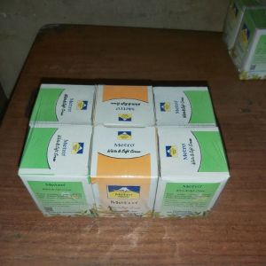 Metro Snow White and Soft Cream 60 gram 1 Pak isi 6 PCS / Pelembab Wajah Metro Snow / Hazeline Metro Snow Besar