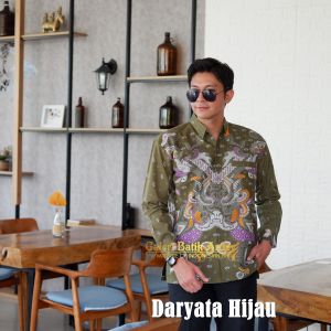 Daryata Kemeja Batik Pria Lengan Panjang Atasan Batik Warna Hijau