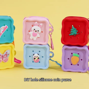 Reusable Silicone Holder Cartoon Hole Pattern Compact Wallet Cartoon Money Bag For Daily Essential Storage