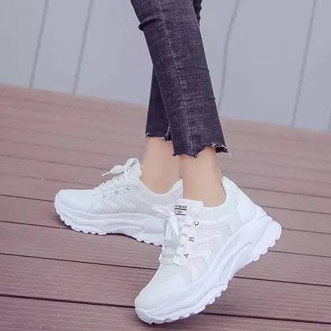 50%20an%20Store%20-%20Sepatu%20Wanita%20Sneakers%20Hitam%20&%20Putih%20Letter%20A%20B%20C%20Terlarisss%20-%20Image%205