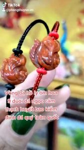 Vòng tay bà hồ ly 9 đuôi ôm hoa đá ngọc cẩm thạch huyết may mắn tình duyên