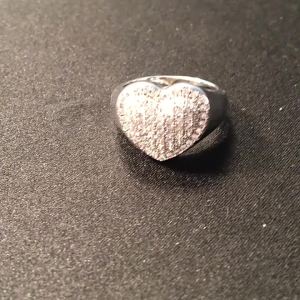European and American cross-border best-selling copper inlay 5A Zircon couple rings in heart shape unique and trendy wholesale