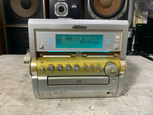 Bán cục dàn amply victor UX - W5 đẹp keng như hình hát cực tốt sài điện 110v