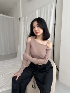 Lotus Clothing Karla Top Atasan Crop Rajut Lengan Panjang Wanita Rib Knit Premium Women Longsleeve