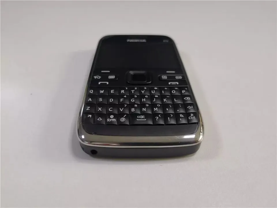 Nokia E72本体のみ 英語・ベトナム語対応 Nokia E72本体のみ 英語・ベトナム語対応 - メルカリ
