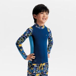 OLAIAN เสื้อว่ายน้ำเด็กผู้ชายป้องกันรังสียูวีรุ่น UVT500 ใส่สบาย ผ้าแห้งไว (เฉพาะเสื้้อ) เผื่อขนาดนะคะถ้าน้องเจ้าเนื้อ