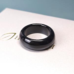 Nhẫn đá Mã Não đen vip dày 9 li size 10 đường kính 20mm hợp mệnh Thủy Mộc | Hoa Minh Gem