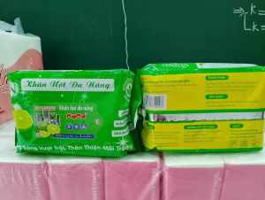 Khăn ướt đa năng lau chùi bếp sàn vật dụngvệ sinh nhà cửa siêu sạch. Không độc hại an toàn cho da.(50 tờ giấy dày khổ lớn 30x24cm nặng 850 gram)