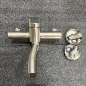 Stainless Steel Bathtub Shower Mixer Taps Faucet Shower Wall Mounted Bathroom Fixtures Ceramic Valve Core Triple Hot Cold Tap