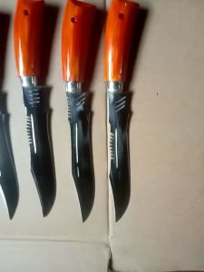 PISAU BAJA HIASS UNTUK SEMBELIH AYAM