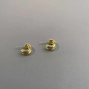 Phong cách Âu Mỹ hai lớp C Khuyên tai kẹp hình dáng độc đáo chất liệu đồng thau giữ màu chân không thiết kế thời trang cá tính tối giản dễ phối đồ tôn lên vẻ thanh lịch.
