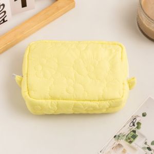 Pouch Make Up Bantal Motif Bunga
