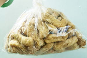 Bánh suông (bánh nổi) ăn bánh canh cua súp cua