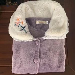 Bộ Đồ Ngủ Bằng Vải Nỉ San Hô Dày Mùa Thu Đông Cho Nữ Bộ Đồ Ngủ Cotton Dài Tay Cổ Bẻ Có Khóa Kéo Thường Ngày Dễ Thương