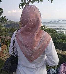 HIJAB SEGI EMPAT VOAL LASER CUT TERLARIS DAN TERMURAH BISA COD