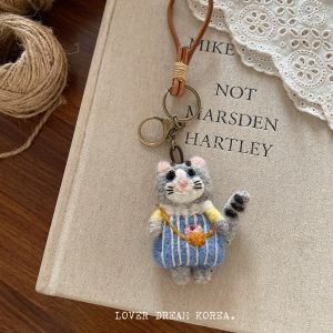 Cute animal pendants small dog and rabbit keychains Nepalese handmade wool felt dolls cat and animal accessories car ornaments