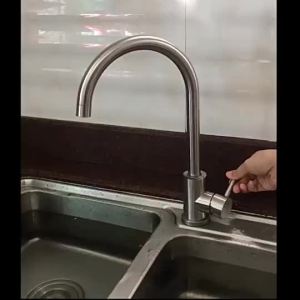AU Kitchen faucet sink faucet household anti-splash faucet single cold and hot water faucet swivel faucet for sink and dishwashing