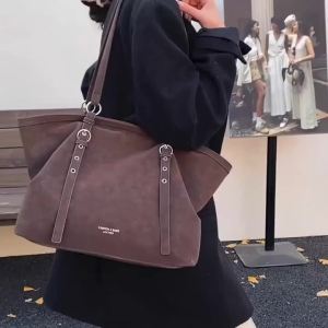 Korean Large Capacity Tote Bag Women Suede Shoulder Crossbody Bag Belt Buckle Design Minimalist Solid Color Zipper Bag2026