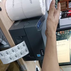 Giấy Decal In Mã Vạch 40x30mm – 2 Tem 1 Hàng – Dài 50m – Hàng Chuẩn Fasson – Chất Lượng In Rõ Nét – Ứng Dụng Rộng Rãi Trong Kinh Doanh