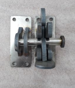 Chốt cửa tự gài (2 nhóm lựa chọn chốt thép chốt inox)