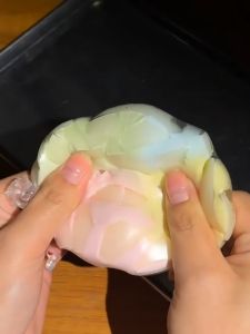 Crispy Chocolate Handmade Balls to Relieve Anxiety Crunchy Squeezable Slow-Rebound Stress Relief Balls Suitable for Adults