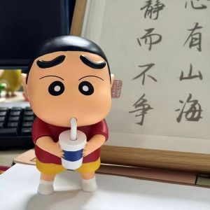 【SG现货】带灯国潮蜡笔小新手办萌趣杯子小新办公室桌面车载摆件野原新之助模型