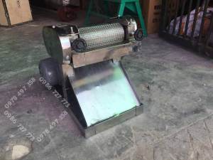 Máy cán thịt lô gai inox làm mềm thịt trâu thịt bò