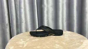 Mens Sandals Slippers New Breathable Mens Beach Shoes Summer Casual Lightweight Open Toe Flip Flops