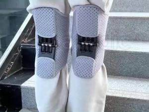 ที่รัดเข่าพร้อมสปริงรองรับ – สายรัดปรับได้พร้อมดีไซน์ปีกผีเสื้อเพื่อความมั่นคงของข้อและบรรเทาอาการปวด – ระบายอากาศได้และไม่ลื่นสำหรับการวิ่ง เดิน และออกกำลังกาย – สำหรับทุกเพศ