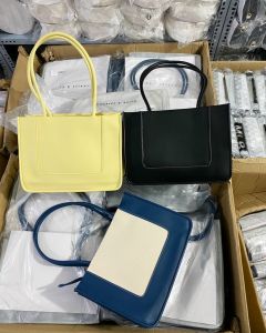 Túi kẹp nách nữ Ck2-31200021 size 32cm vừa giấy a4 LAPTOP