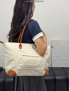 ALO Women Nylon Tote Bag Large Capacity Contrast Trim Shoulder Handbag Front Zipper Pocket Casual Daily Work School Shopping Travel Bag