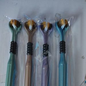 Lông mềm tiên tiến bàn chải đánh răng hộ gia đình bán buôn bàn chải đánh răng gói mềm Dương Châu người lớn lỗ vuông đóng trồng Net bảo vệ bàn chải đánh răng lông mềm