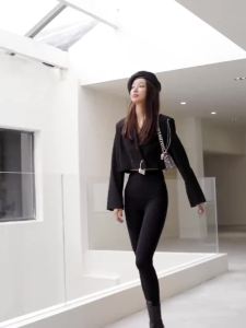 鲨鱼裤高腰收腹提臀瑜伽裤女外穿紧身塑形瘦腿瑜伽芭比裤打底裤Shark pants High-waisted hip-lifting yoga pants Women wear body-hugging slim-legged yoga Barbie pants leggings