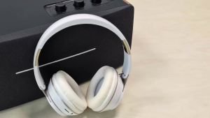 2026 Wireless Bluetooth Headphones Stereo Headband Headset with SD Card Support And Mic for iPhone Samsung Tablet2026